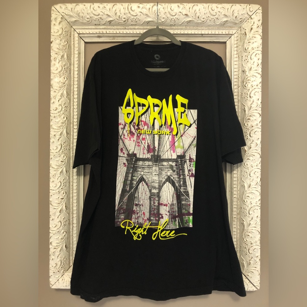 Akademiks Sprme New York T-shirt. Size 2XL ❣️